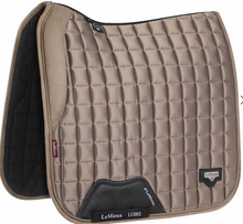 Charger l'image dans la galerie, LeMieux loire memory satin dressage square saddle pad