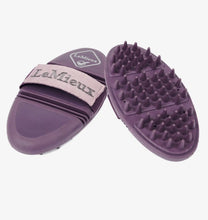 Charger l'image dans la galerie, Brosse massage flexi lemieux