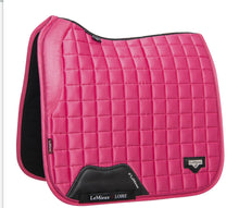 Charger l'image dans la galerie, LeMieux loire memory satin dressage square saddle pad
