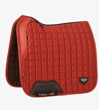 Charger l'image dans la galerie, LeMieux loire memory satin dressage square saddle pad