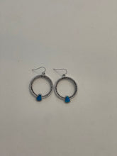 Charger l&#39;image dans la galerie, Boucle d oreille Montana Silversmiths/ Earing
