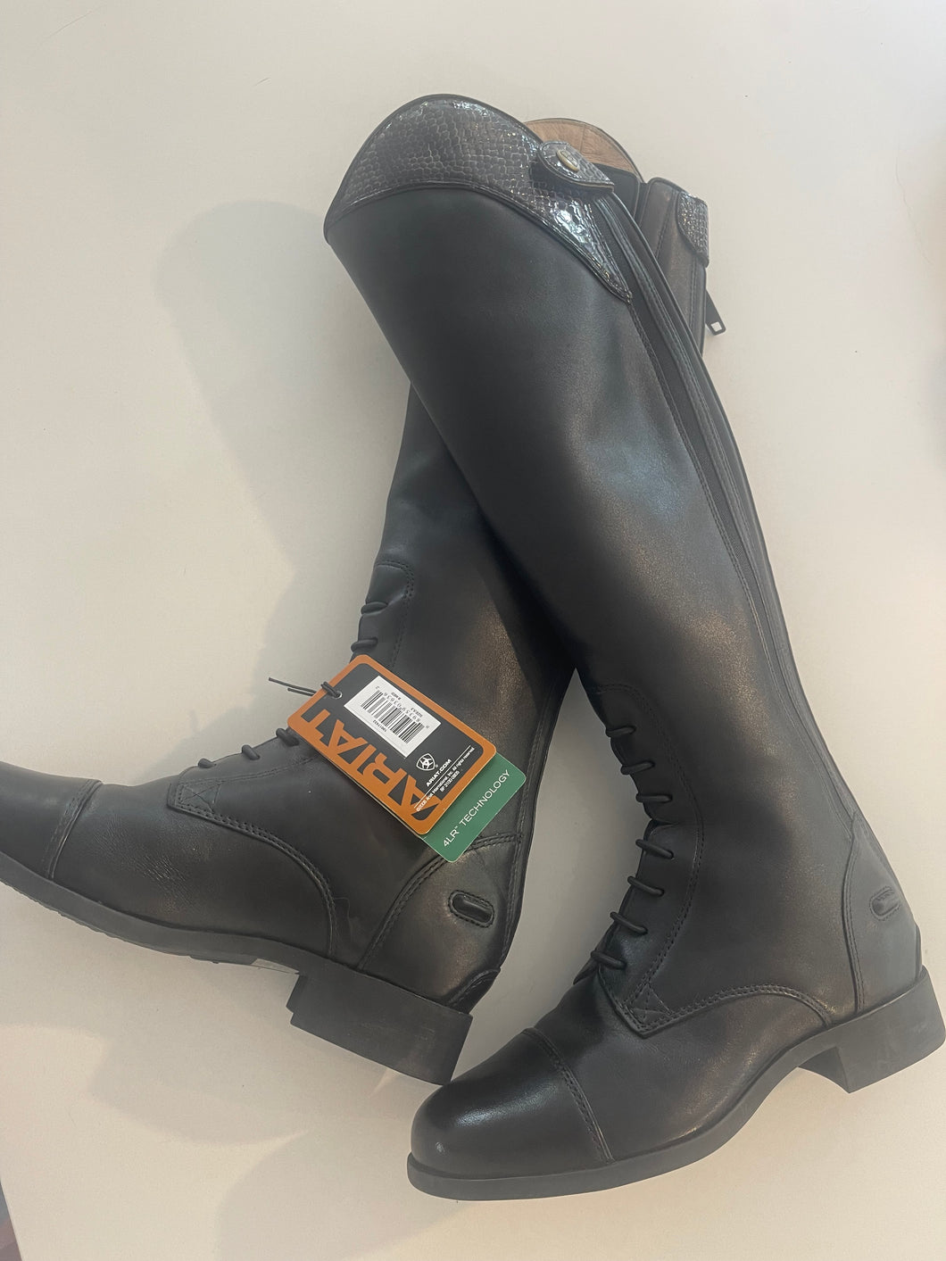 Botte Ellipse Ariat serpent/snake grandeur 5.5 , slim, hauteur medium