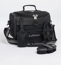 Charger l'image dans la galerie, Sac de grooming  bag LeMieux pro Kit
