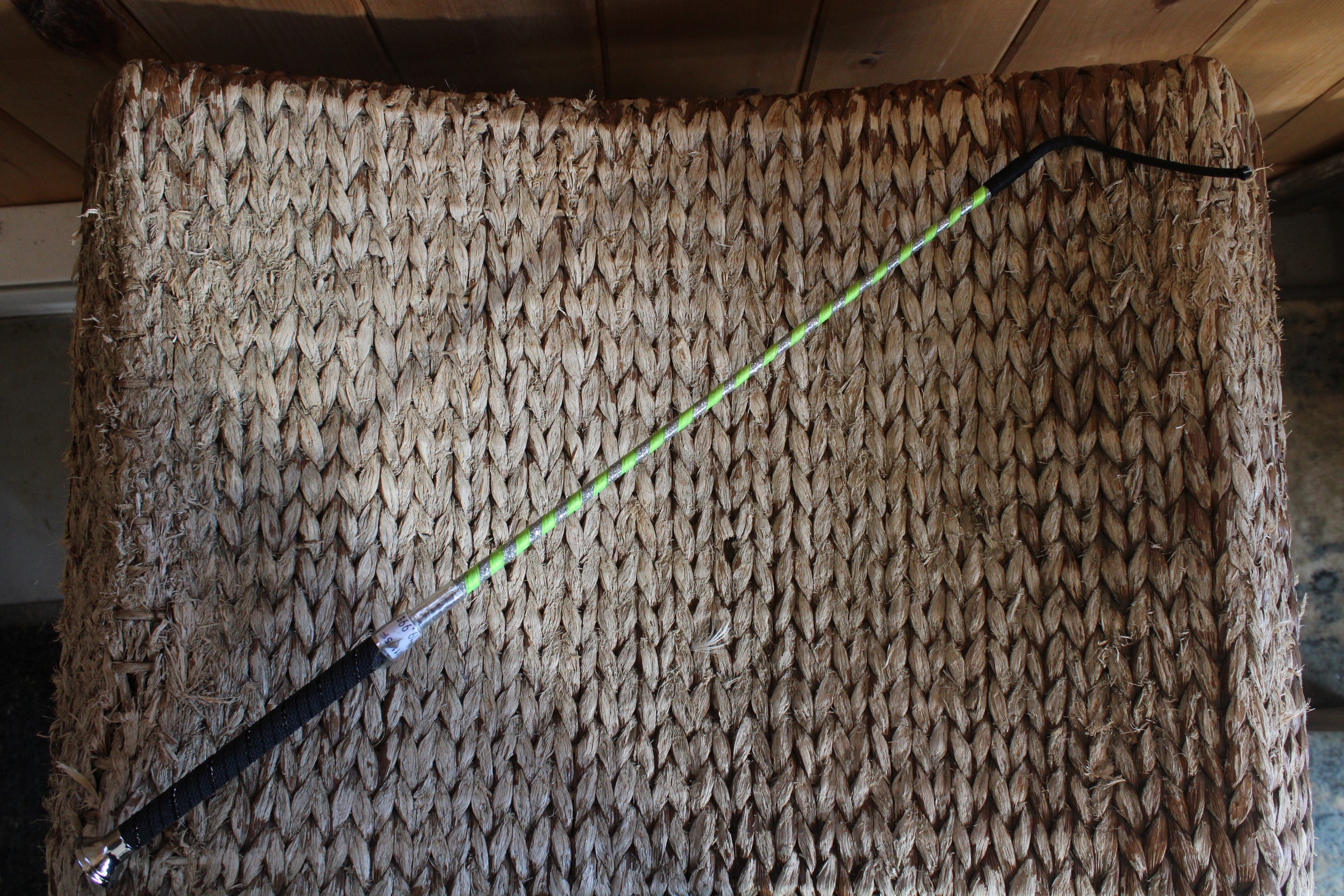 Stick de dressage PREMIERE - vert fluo et argent – Boutique équestre Epona